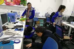 華謀咨詢?yōu)槟常ㄙQ(mào)易行業(yè)）公司進(jìn)行現(xiàn)場(chǎng)打造，深得客戶好評(píng)